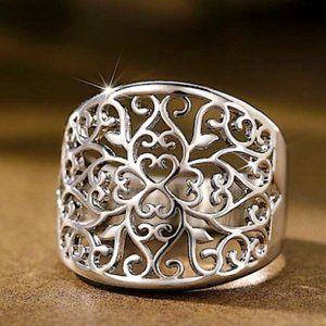 STERLING SILVER FLOWER HOLLOW VINTAGE RING